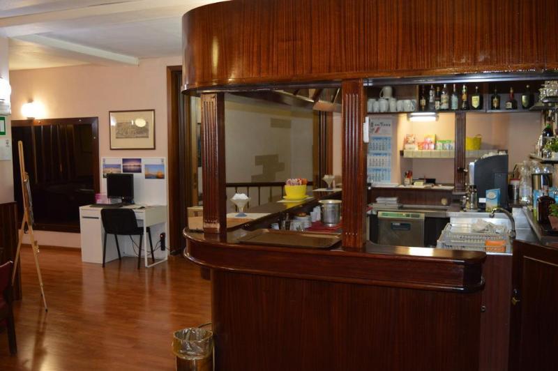 Giappone Inn Parking Hotel Livorno Exterior photo