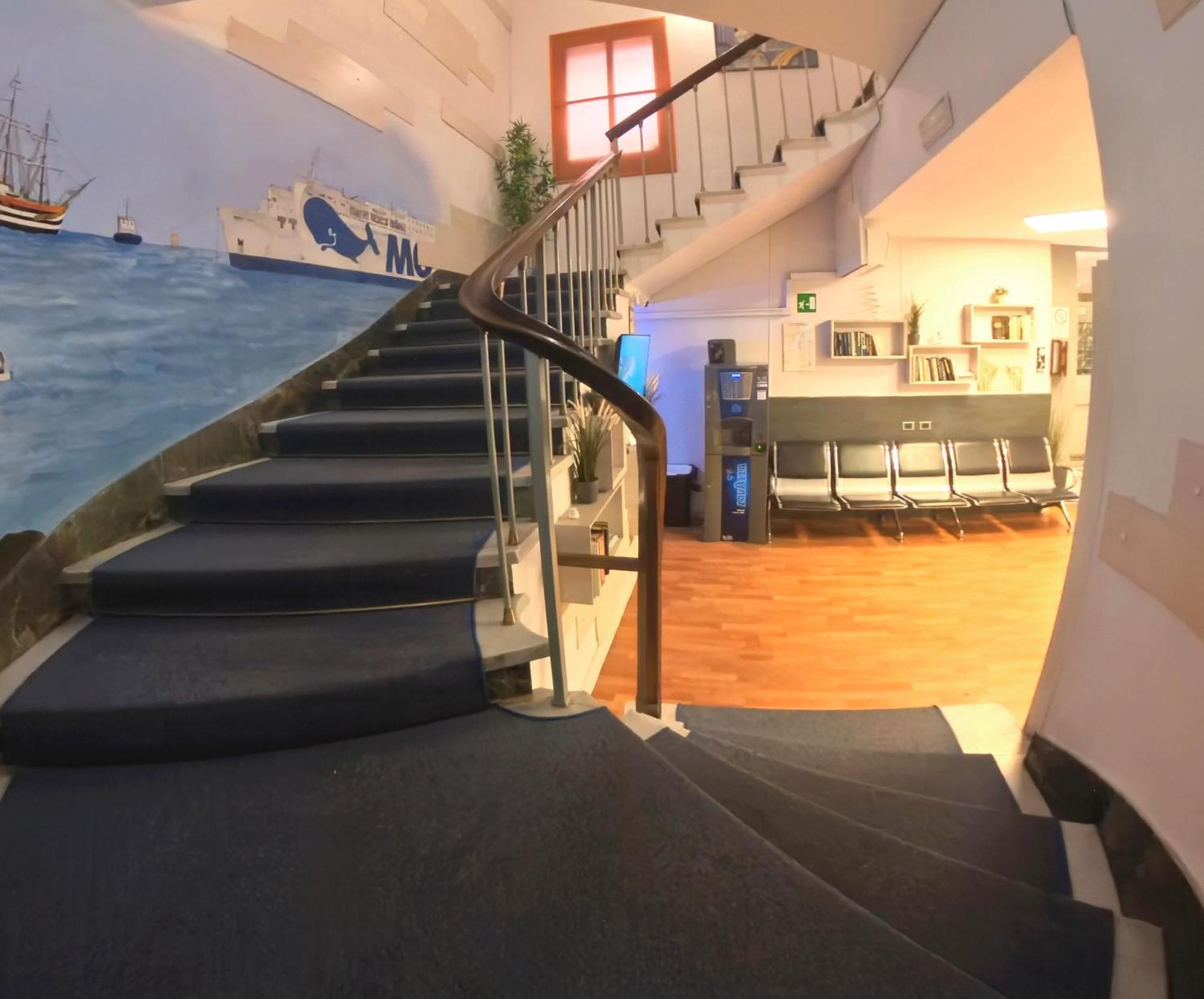 Giappone Inn Parking Hotel Livorno Exterior photo