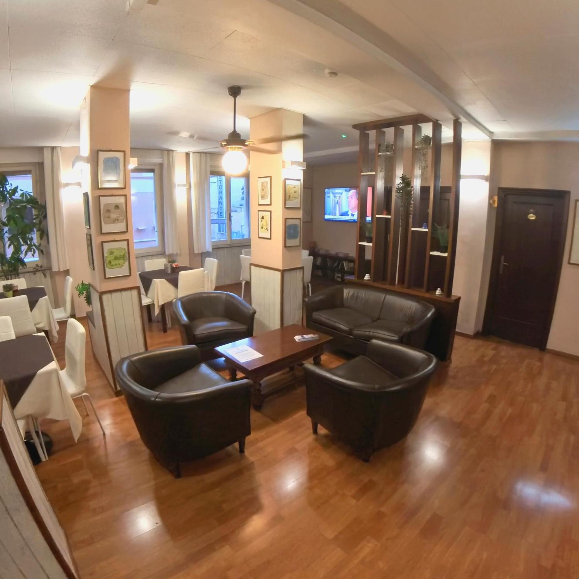 Giappone Inn Parking Hotel Livorno Exterior photo