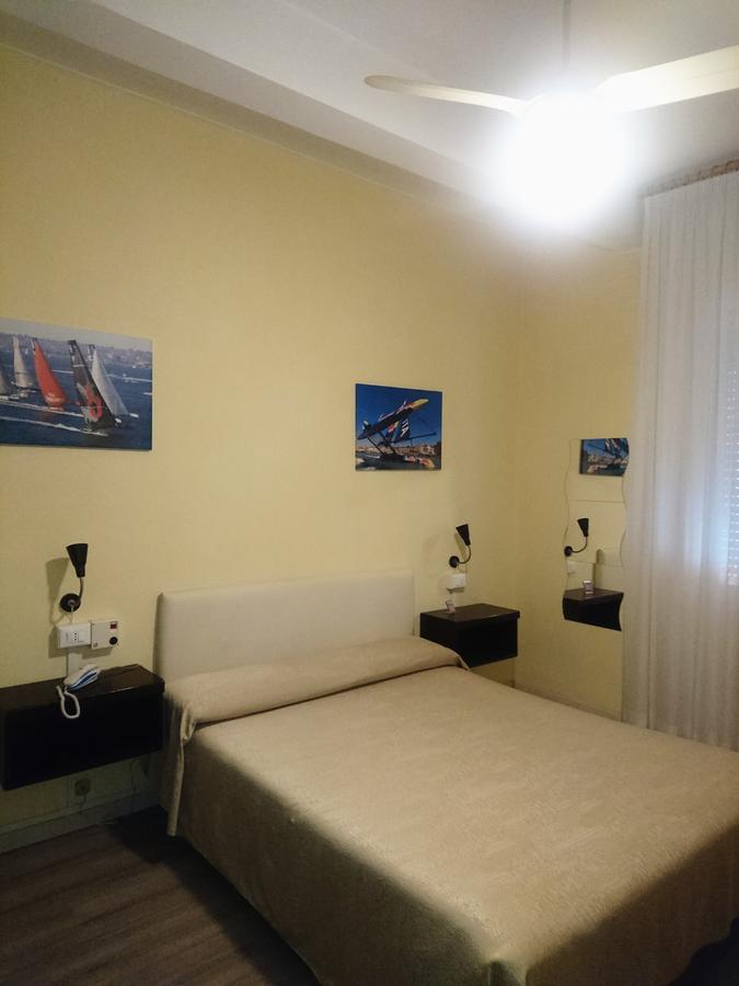 Giappone Inn Parking Hotel Livorno Exterior photo