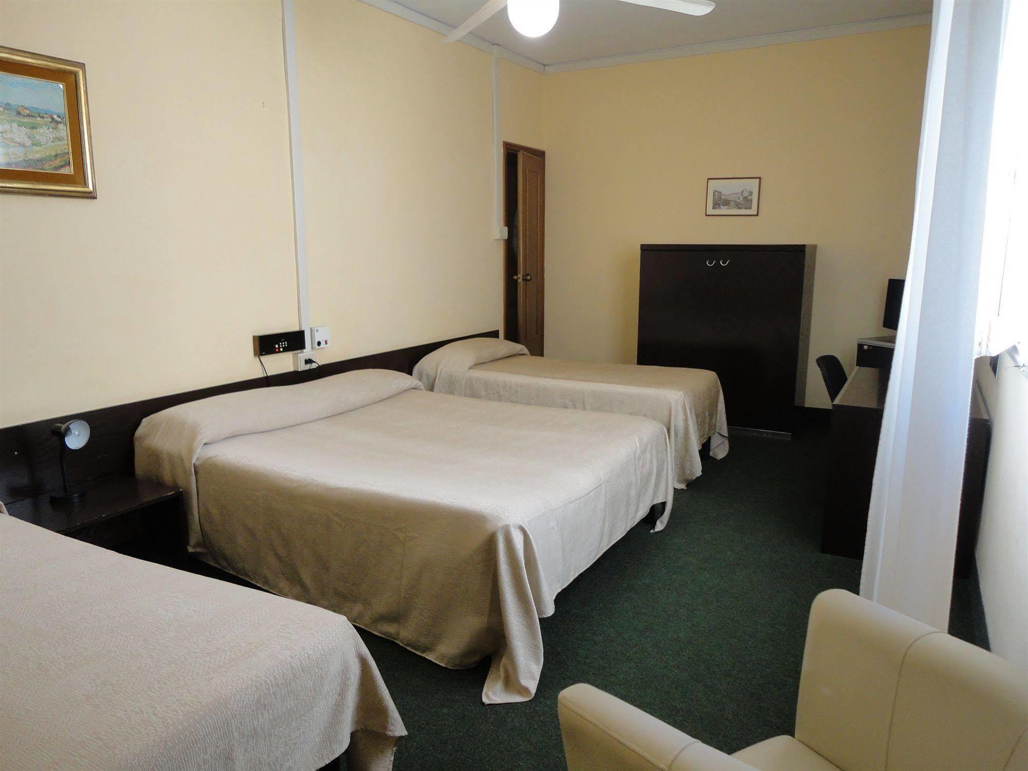 Giappone Inn Parking Hotel Livorno Exterior photo