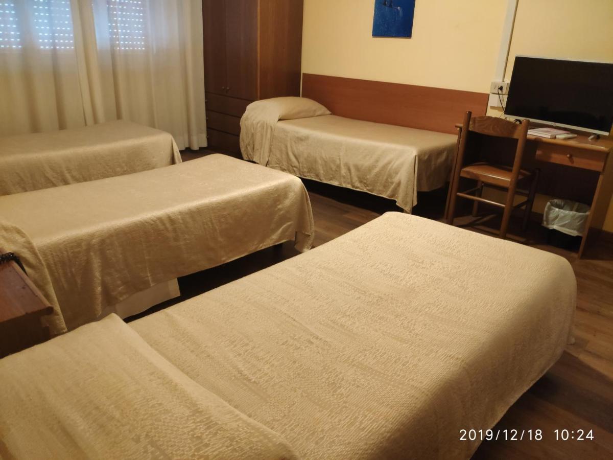 Giappone Inn Parking Hotel Livorno Exterior photo